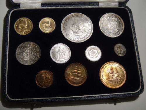 LONG Union of South Africa Proof Set: 1952 (including GOLD Pound and Half Pound)