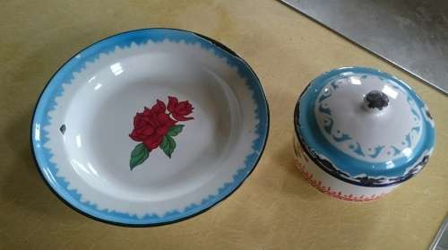 Vintage enamel plate and holder