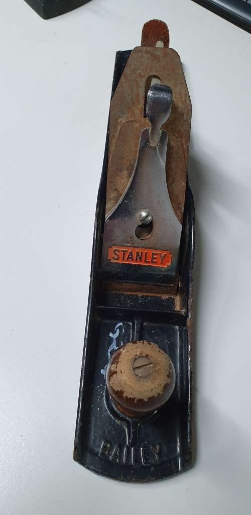 Vintage STANLEY BAILEY no.6 hand plane, made in England as per photo.