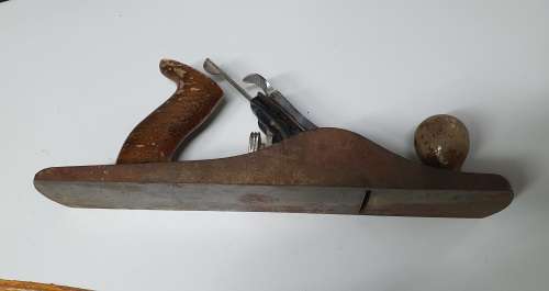 Vintage STANLEY BAILEY no.5 hand plane, made in England as per photo.