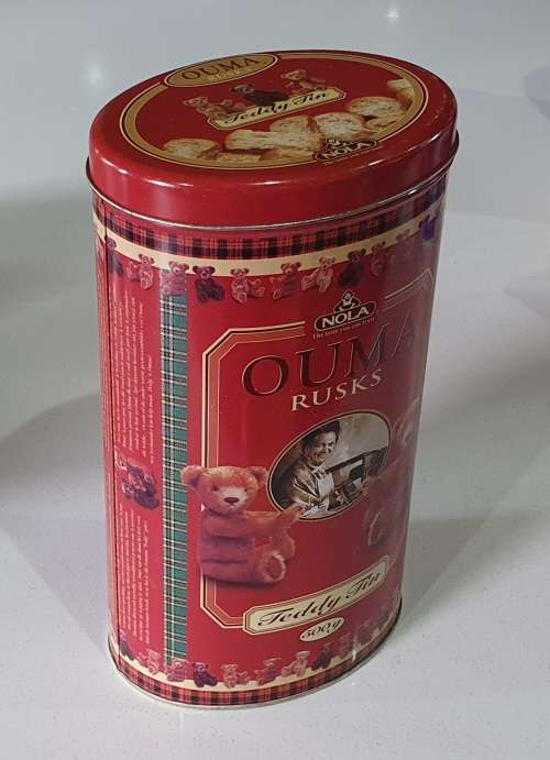 OUMA RUSKS tin as per photos