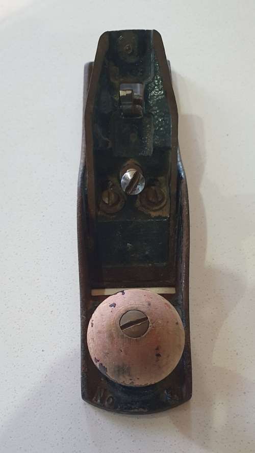 Vintage incomplete no.3 hand plane for parts - made in ENGLAND, as per photo.