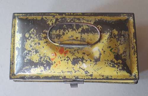 Vintage tin as per photos