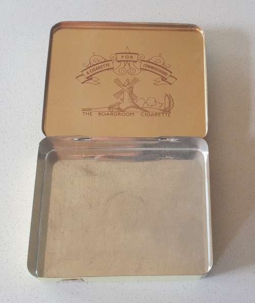 MILLS SPECIAL England`s luxury cigarette tin as per photos