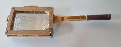 Vintage DUNLOP tennis racket as per photos