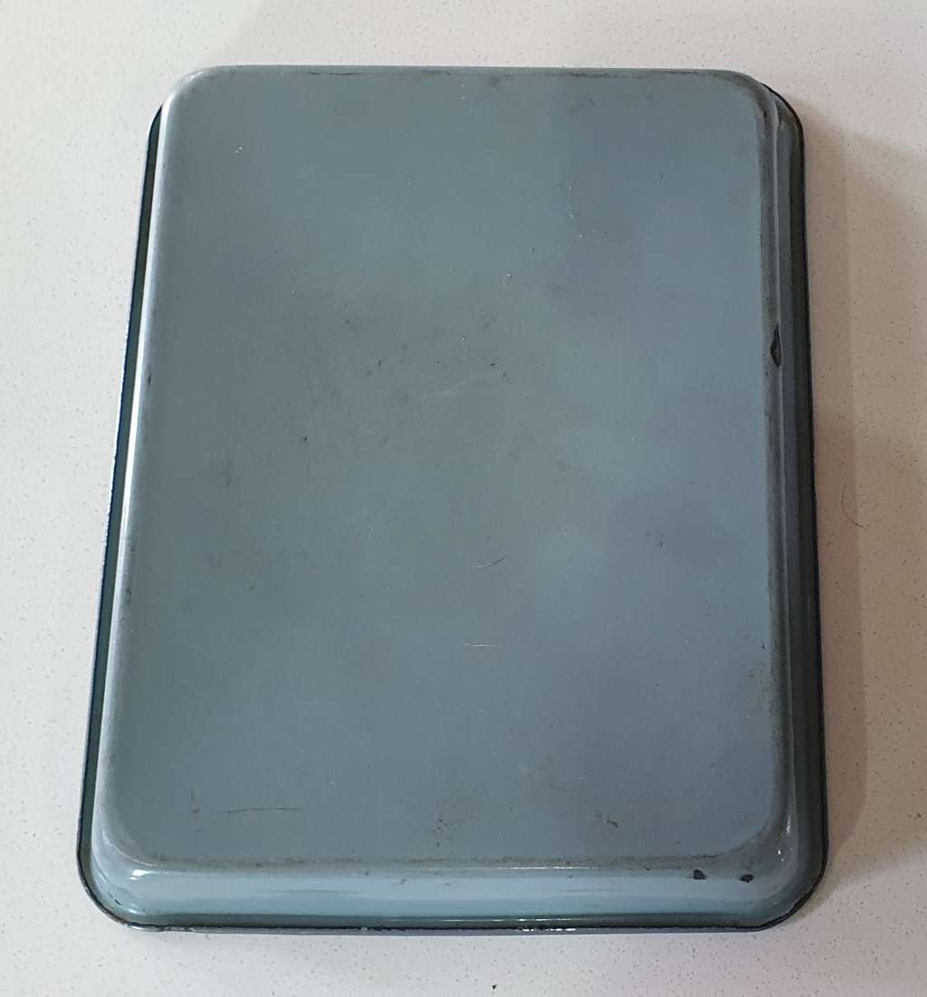Vintage enamel oven tray as per photos