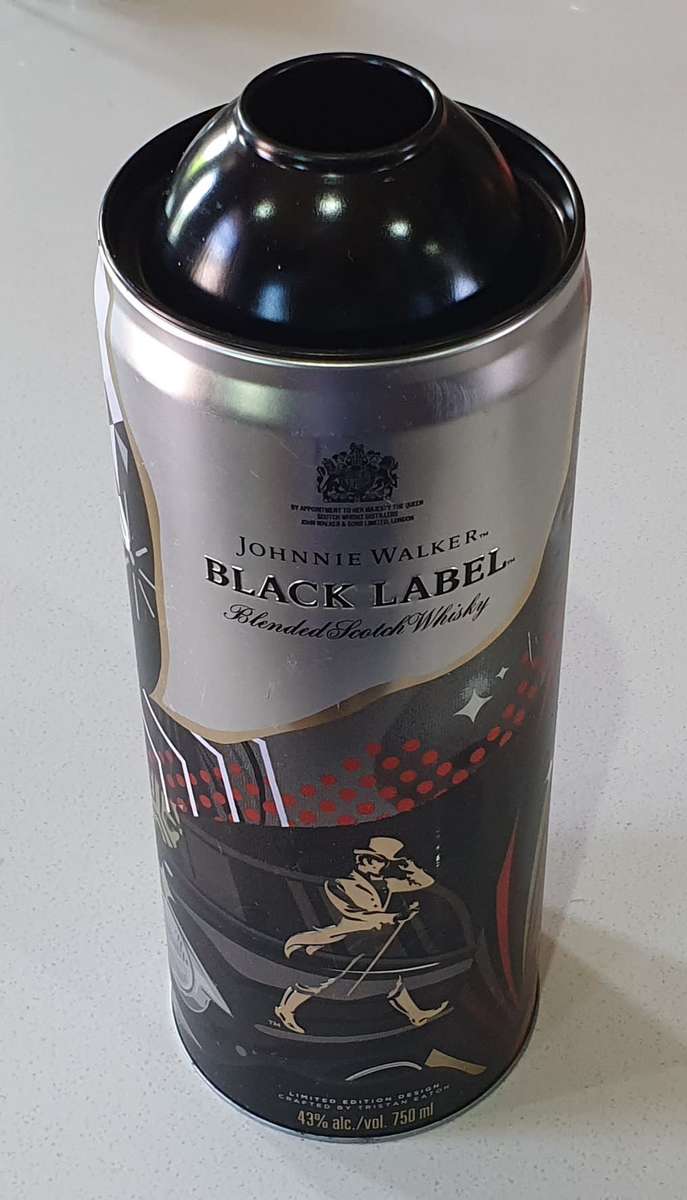 Johnny Walker BLACK LABEL tin as per photos