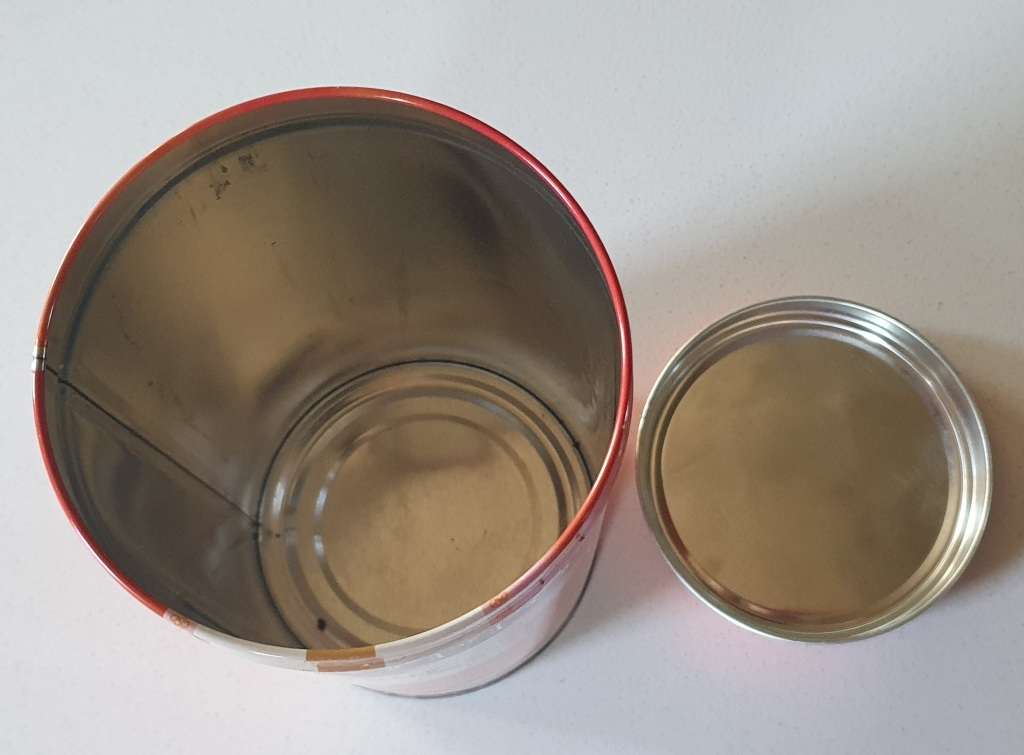 BISCOTTO tin as per photos