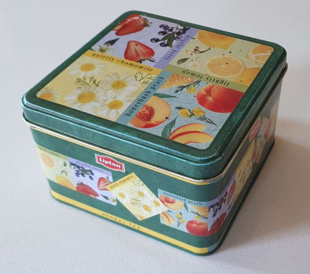 LIPTON tea tin as per photos