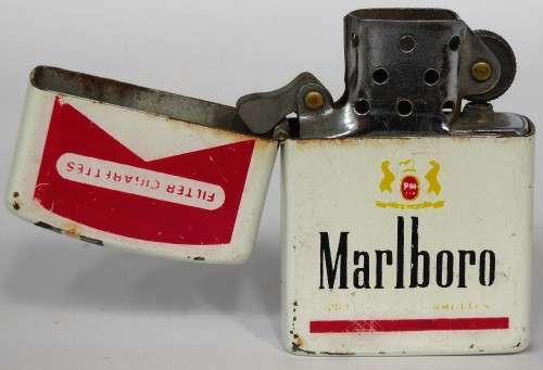 Marlboro lighter ''Zippo''  white                (#24)