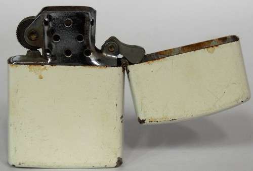 Marlboro lighter ''Zippo''  white                (#24)