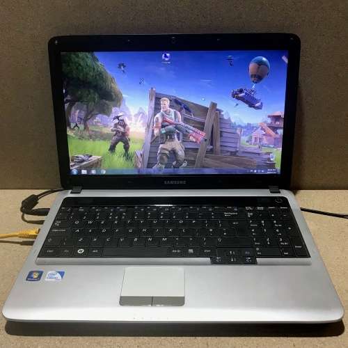 *BLACK FRIDAY - R1 START* - Samsung RV510 Laptop