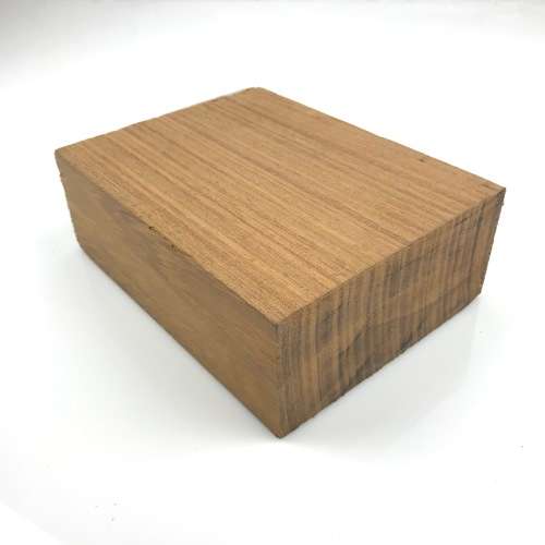 Imbuia Solid offcut 20,2 * 15 * 7cm - 1,473kg