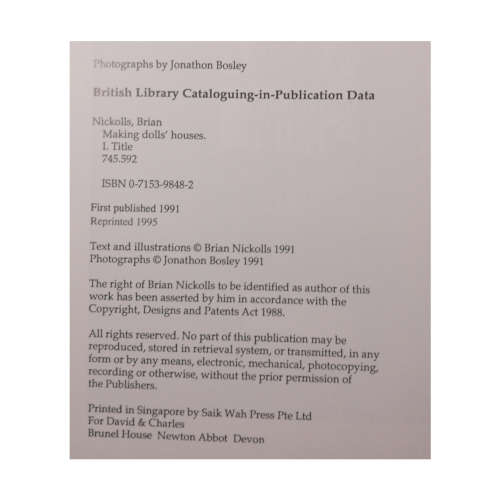 Making Doll`s Houses In 1/12 Scale by Brian Nickolls 1995 Hardcover w/Dustjacket