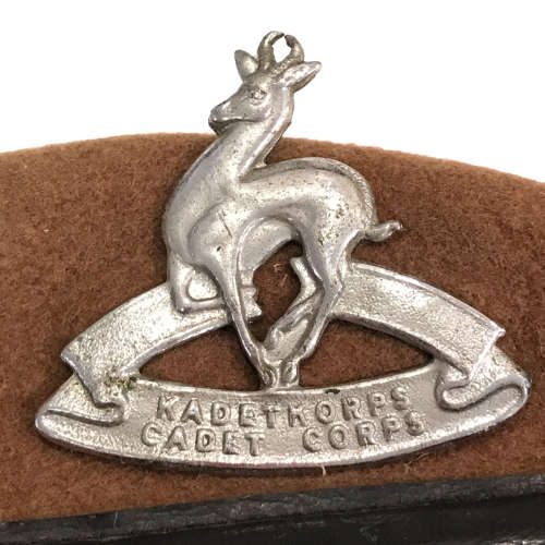 Brown Rifleman(M) 61/82 Beret with South African Army Cadet Corps cap Badge