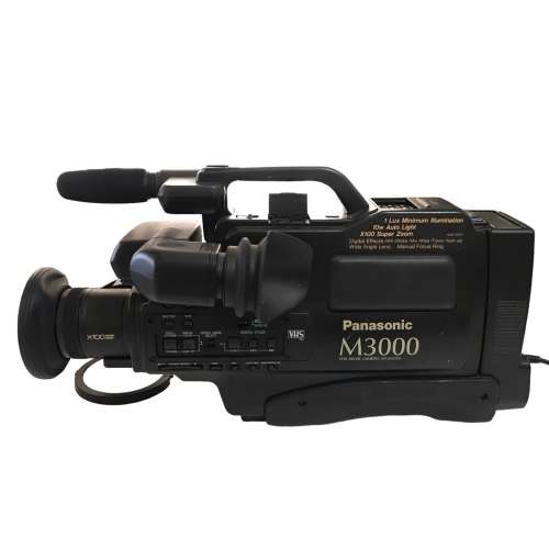 WORKING Panasonic NV-M3000EN VHS Movie Camera, with bag, spare battery and alot of extras(No tapes)