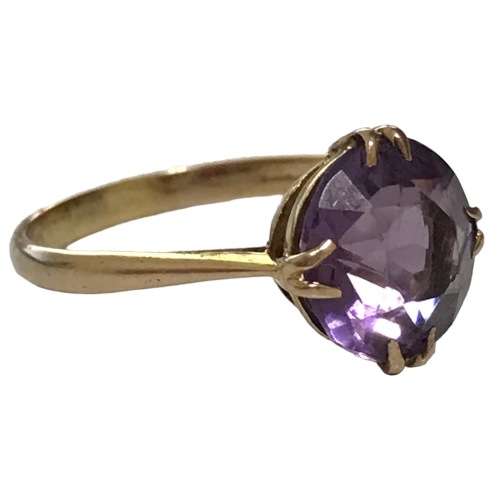 Vintage 2.0 Gram, 9ct Gold Ring: 53mm/6.5 Inches Diameter  with set Amethyst 3.0/0,95mmx 0,53mm