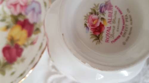 Royal Albert Flower of the Month April Tea Duo