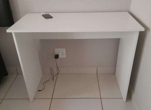 Study Desk White