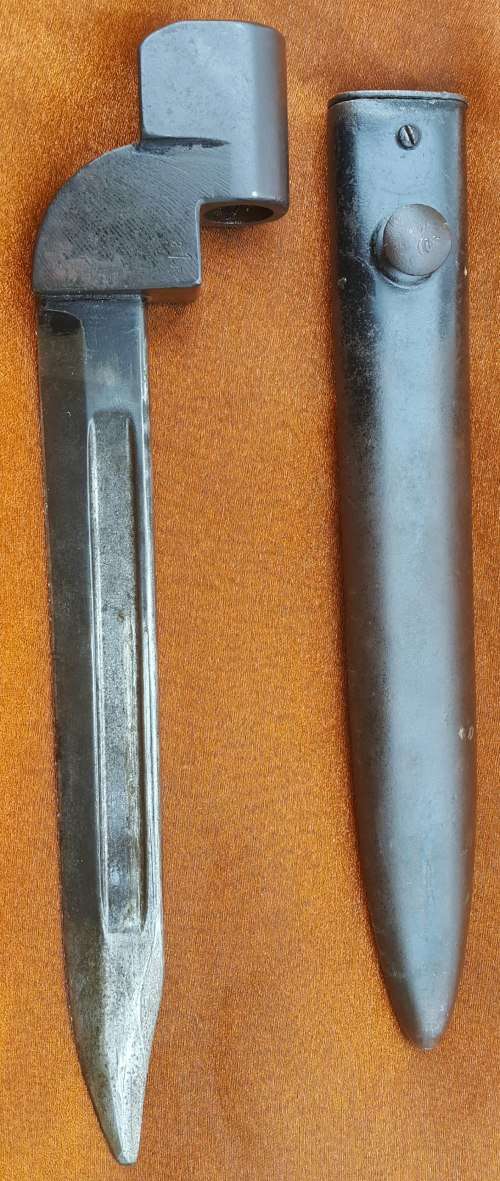 !!!LOOK!!!! Vintage Rifle Bayonet - Very good condition with markings. R1 Start!!
