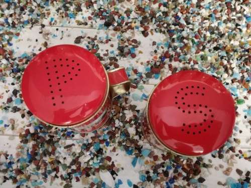 RETRO METAL TIN COCA COLA SALT AND PEPPER SHAKERS