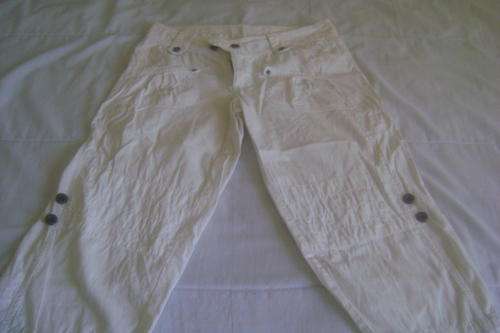 3/4 White Pants Size 32