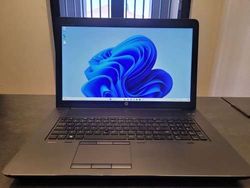 HP ZBOOK 17 G3*i7-6820HQ*NVIDIA QUADRO M5000M 8GB*16GB RAM*512GB SSD*FHD*B&O SOUND*