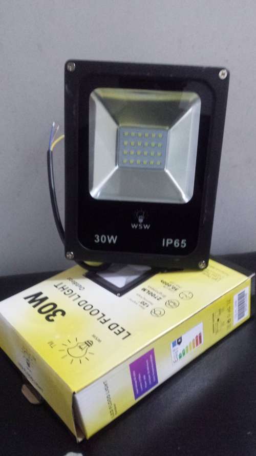 30W LED Flood/Spot Light