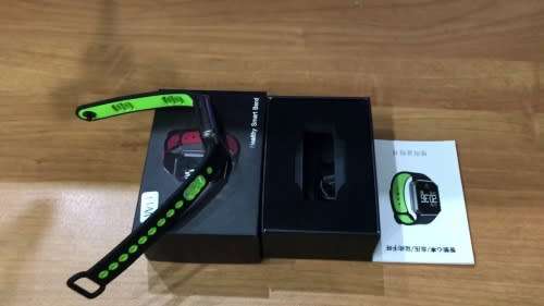Smart Band - Smart Wrist Band - Bluetooth Smart Band with camera & music controls