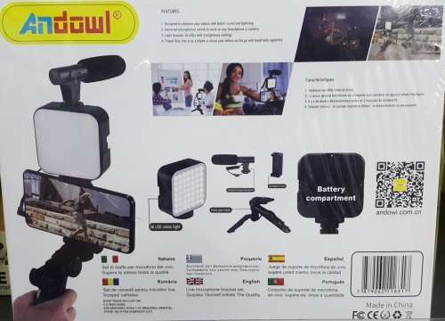 Vlogging Kit - Smartphone and Camera Vlogging Stand With LED Light and Mic