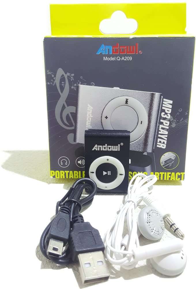 Mini MP3 Player, Bright Color MP3 Player with Clip Rechargeable 3.5mm