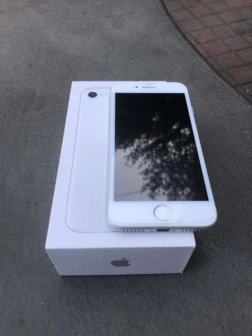 IPHONE 8 SILVER 64GB