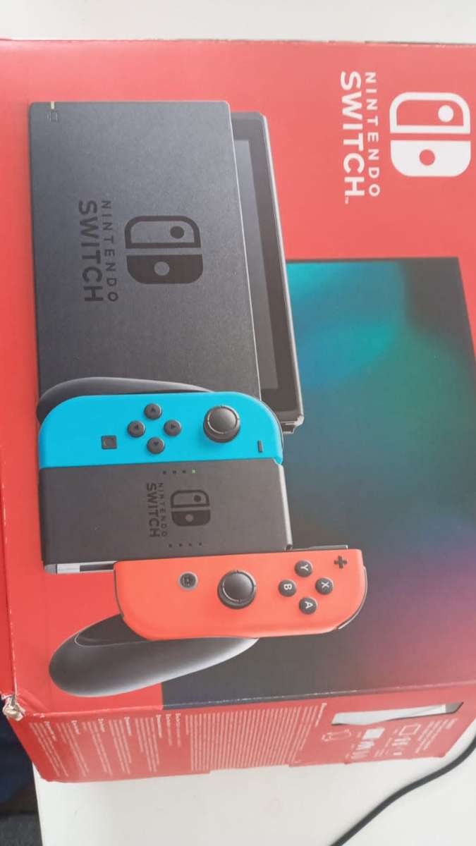 NINTendo Switch Console