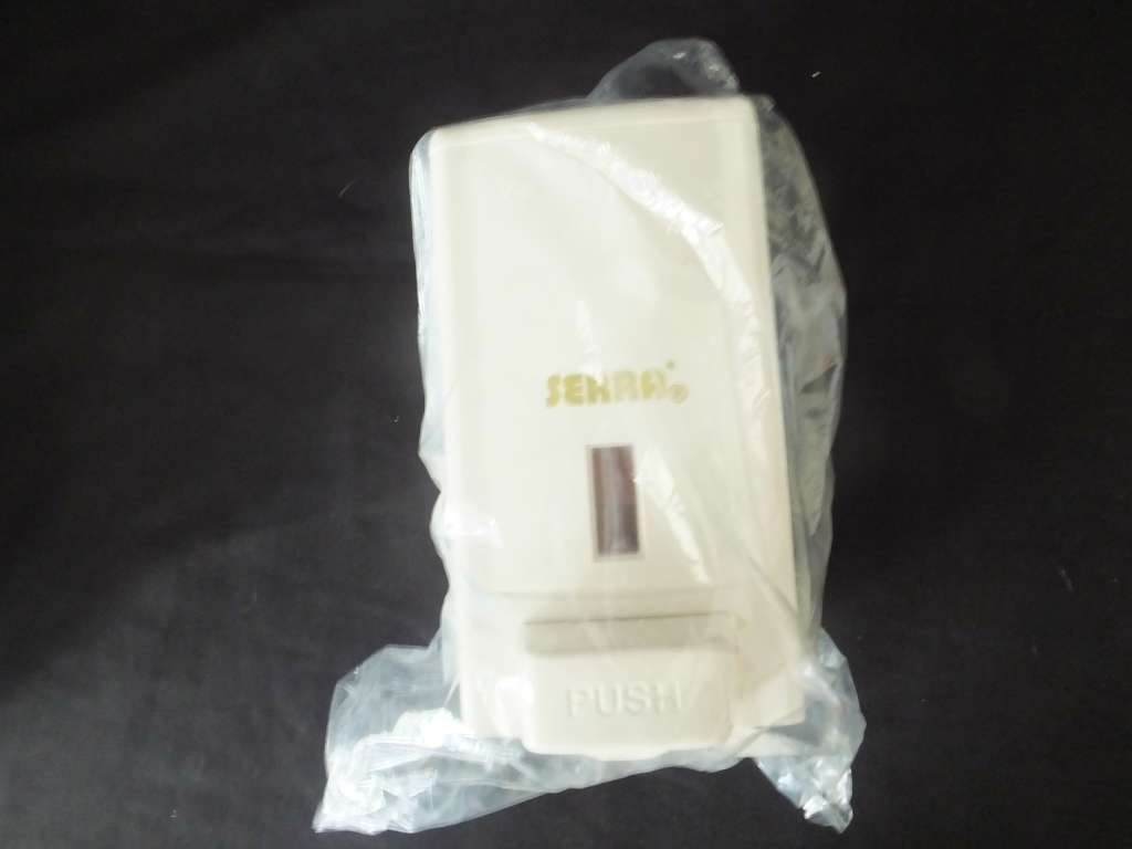 Serra Soap Dispenser