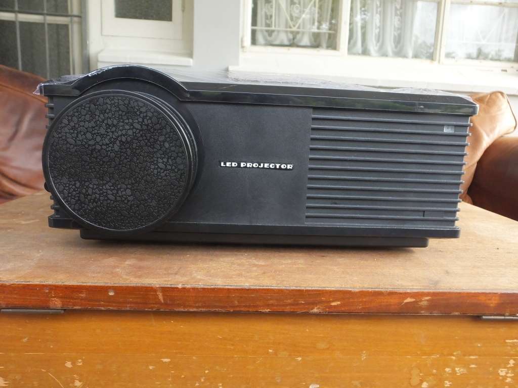 Android LED HD Home Projector