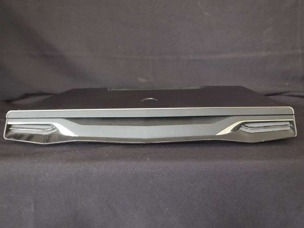 Alienware M18X R2 - 2GB AMD 7970M , Core i7-3840QM, 16GB RAM (Please READ)