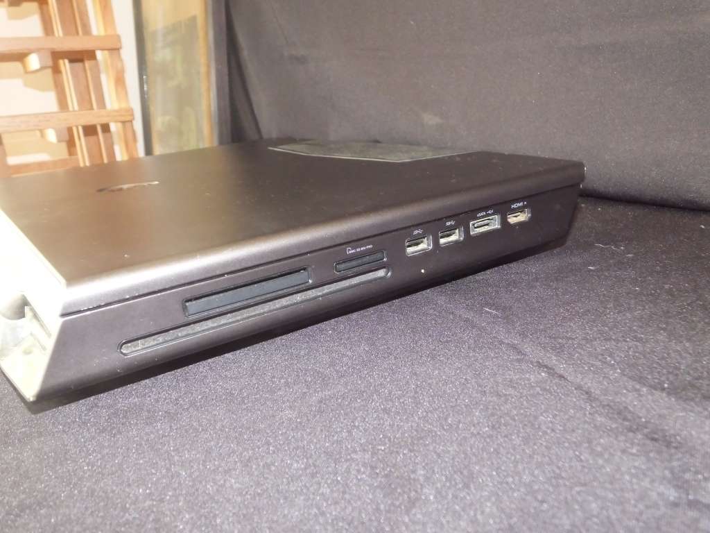 Alienware M18X R2 - 2GB AMD 7970M , Core i7-3840QM, 16GB RAM (Please READ)