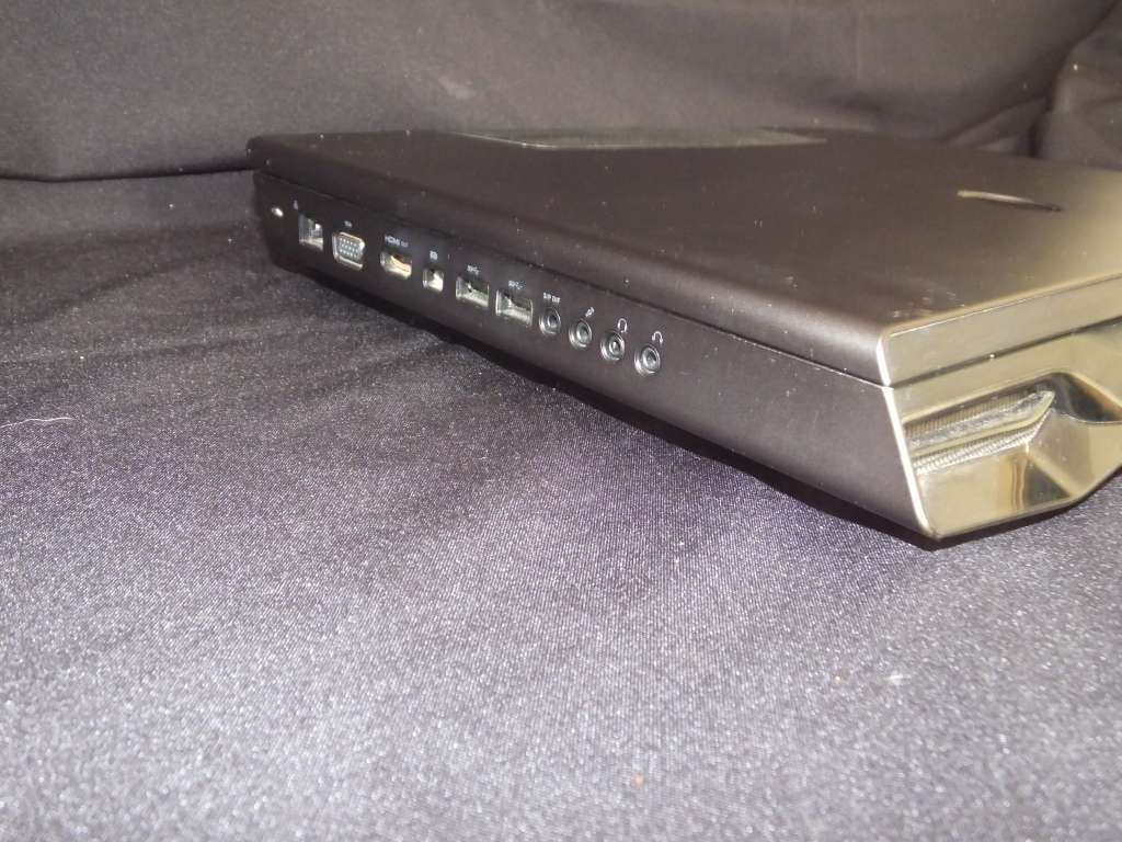 Alienware M18X R2 - 2GB AMD 7970M , Core i7-3840QM, 16GB RAM (Please READ)