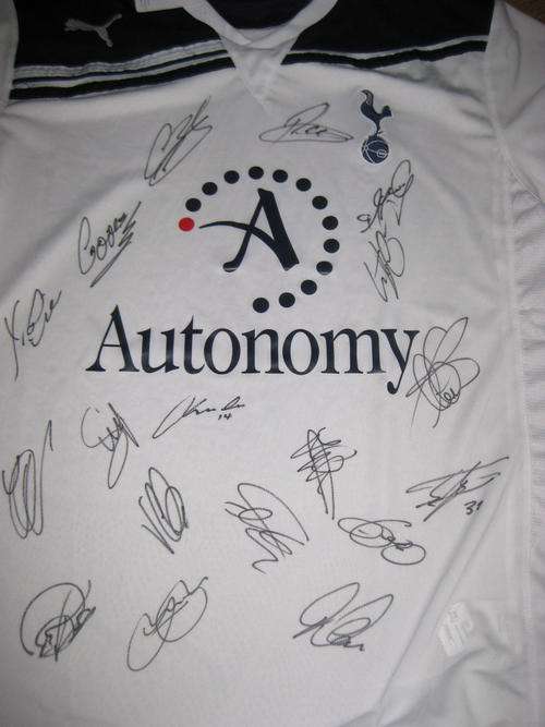 Tottenham 2010-11 squad signed home shirt Bale & VanDerVaart