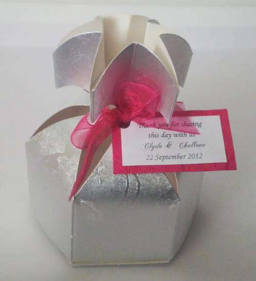 Wedding Favour Boxes Pineapple Silver