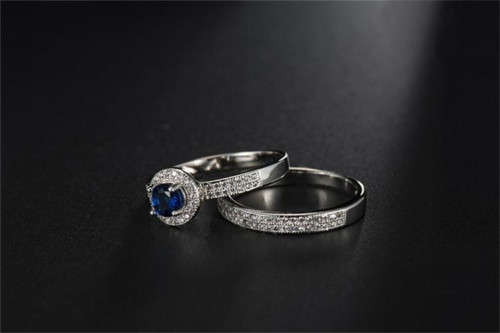 Exquizite Blue CZ Sapphire Silver Polished Ring