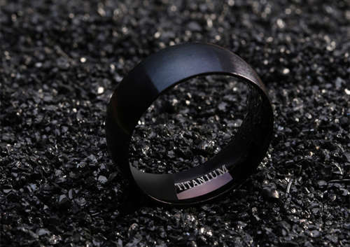 Exquizite Titanium Ring