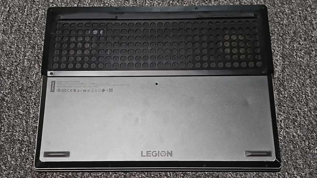 Lenovo Ideapad Legion Y740 - i7 8750H / 32GB DDR4 / 1TB NVMe / RTX 2060 6GB / 15.6" 144Hz Gsync IPS