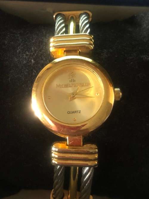 Elegant ladies gold plated quartz Cable bracelet watch