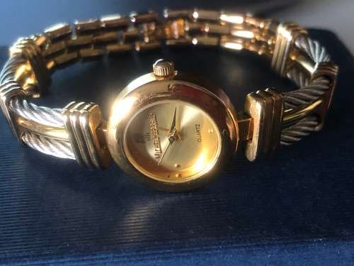 Elegant ladies gold plated quartz Cable bracelet watch