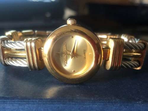 Elegant ladies gold plated quartz Cable bracelet watch
