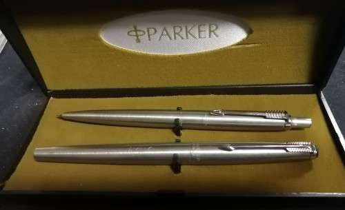 Parker pen and feltpen set