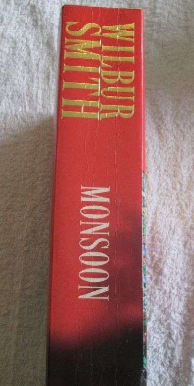 Monsoon - Wilbur Smith - Large Format Paperback