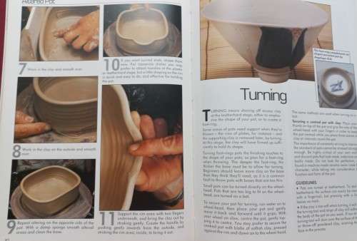Step-by-step Pottery - Angela Wallace & Angelique Kirk - Softcover - 115 Pages