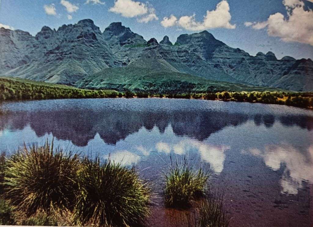 Barrier of Spears - Drama of the Drakensberg - R.O. Pearse - Hardcover - 304 Pages